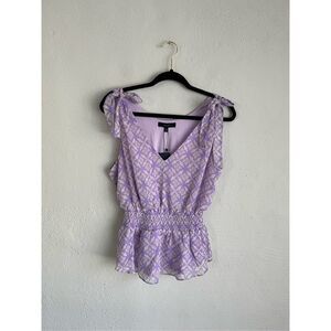 Eclair Woman Purple V-Nevk Sleeveless Blouse, Size Medium